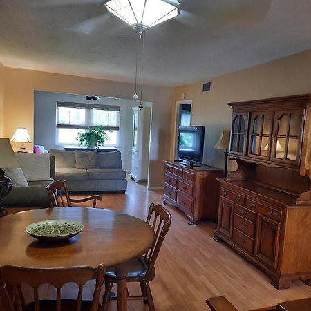 4080 Lake Bayshore Drive Μπράντεντον Εξωτερικό φωτογραφία